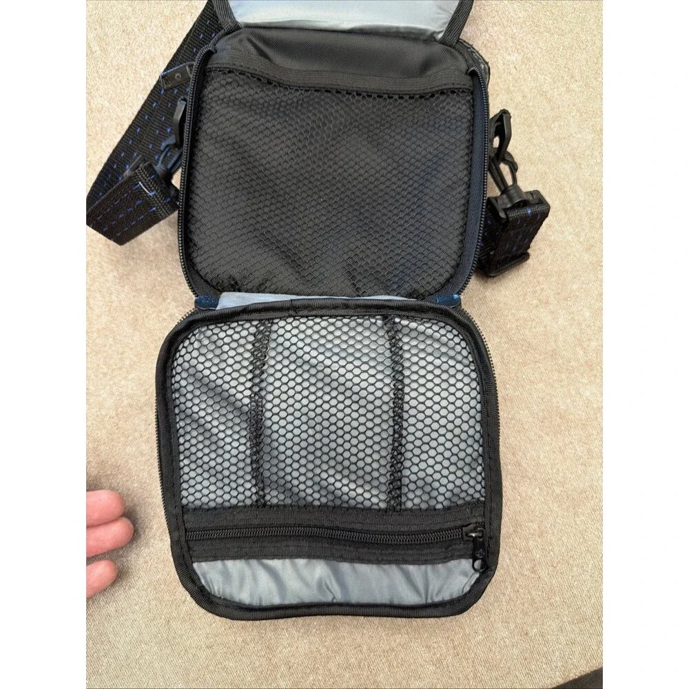 Samsonite Small Black Padded Camera Bag Case Strap & Several Compartments